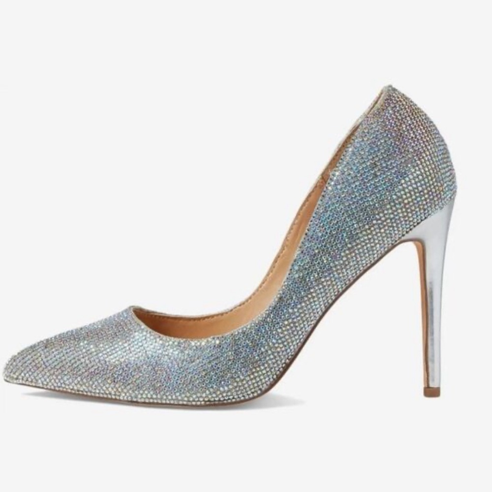 Steve Madden “Altisha” Nude Crystal Pointed-Toe Pumps w Silver Heels Sz 8.5
